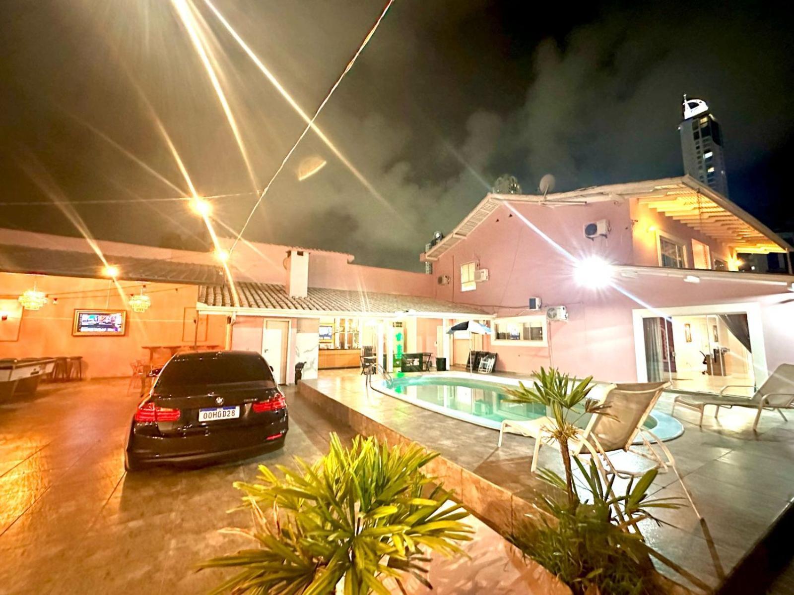Casa / Pousada Penelope Bed & Breakfast บัลเนอาริโอ กังโบริว ภายนอก รูปภาพ
